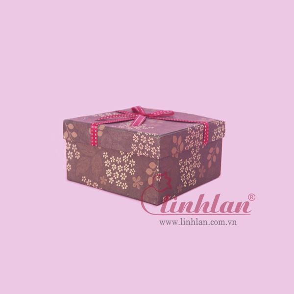 Square box 008 image 2