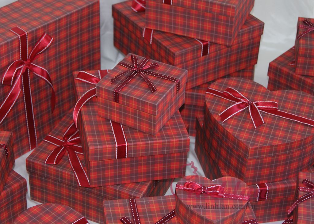 HỘP QUÀ MI image 01